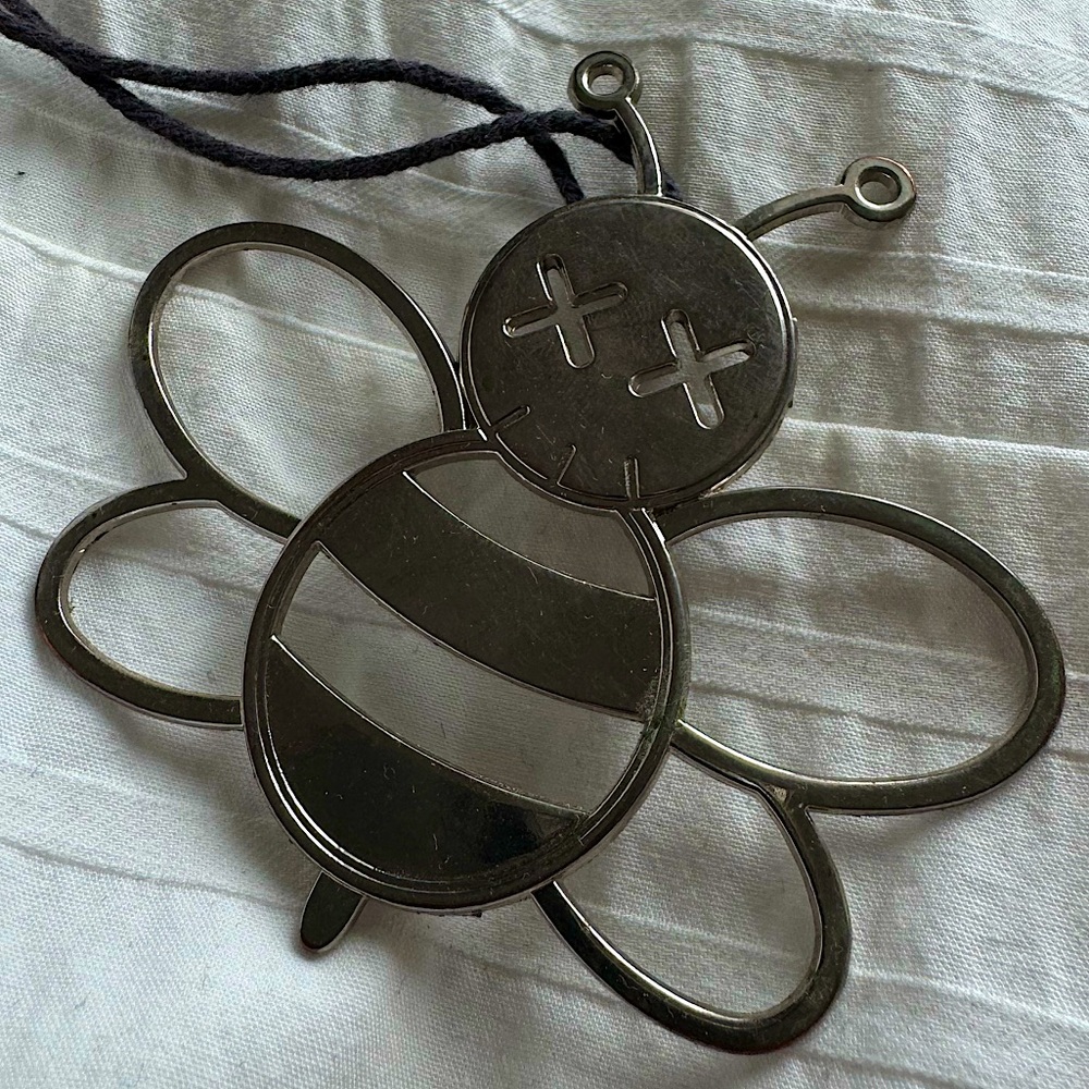 DIOR × KAWS Bee Charm Key Holder